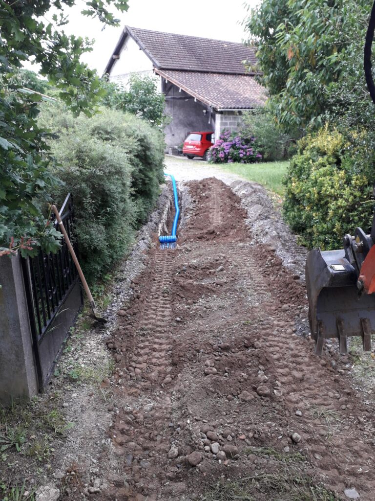 TERRASSEMENT ESCUDERO met à votre disposition notre savoir-faire pour réaliser vos travaux de terrassement et d’assainissement