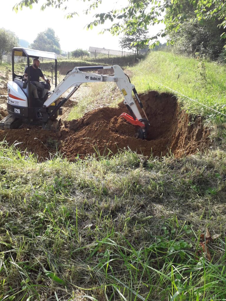 TERRASSEMENT ESCUDERO met à votre disposition notre savoir-faire pour réaliser vos travaux de terrassement et d’assainissement