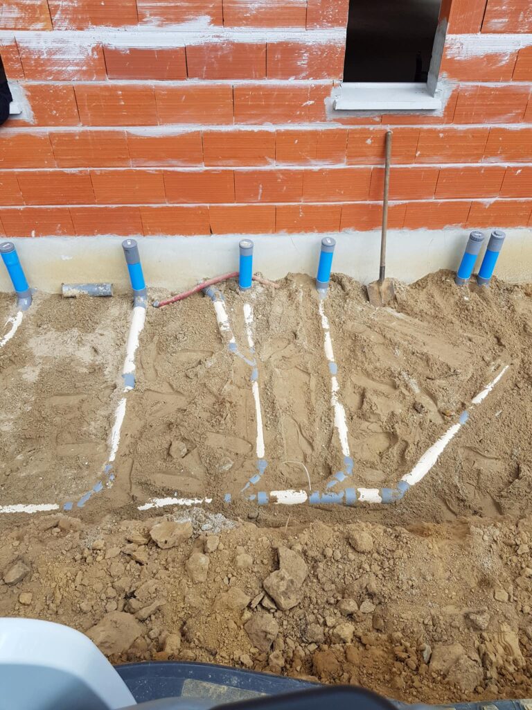 TERRASSEMENT ESCUDERO met à votre disposition notre savoir-faire pour réaliser vos travaux de terrassement et d’assainissement