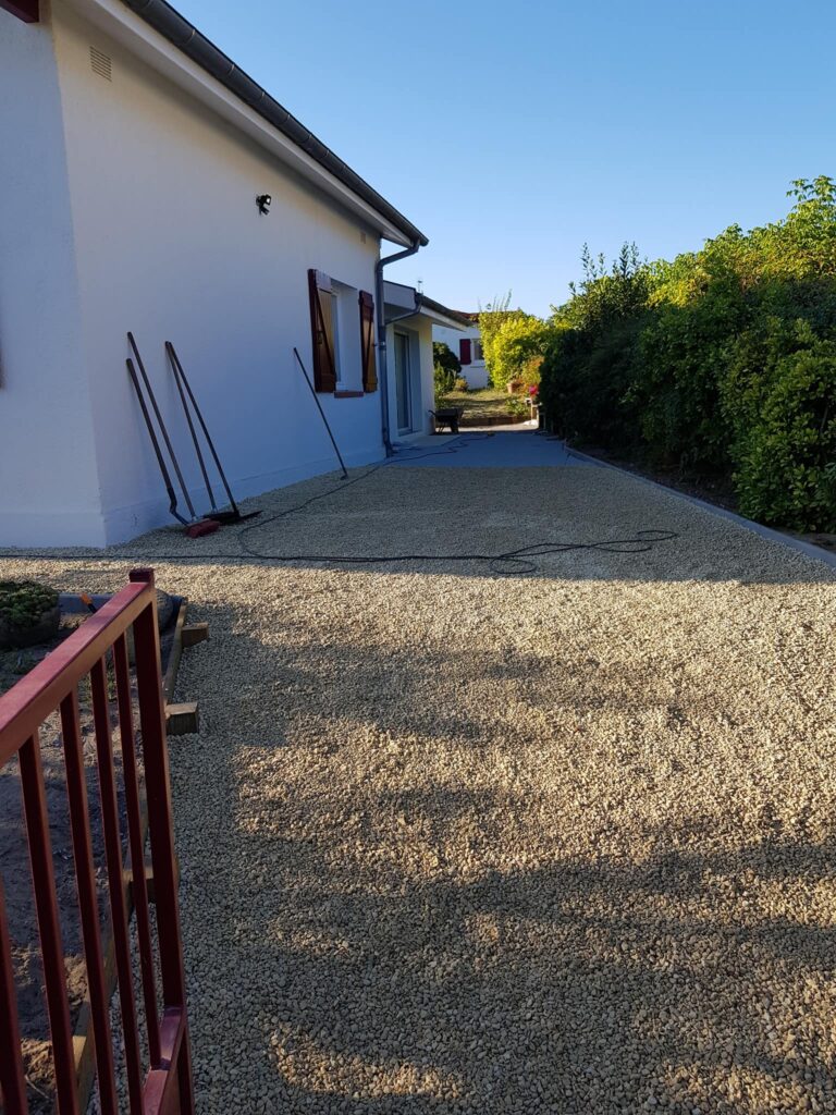 TERRASSEMENT ESCUDERO met à votre disposition notre savoir-faire pour réaliser vos travaux de terrassement et d’assainissement