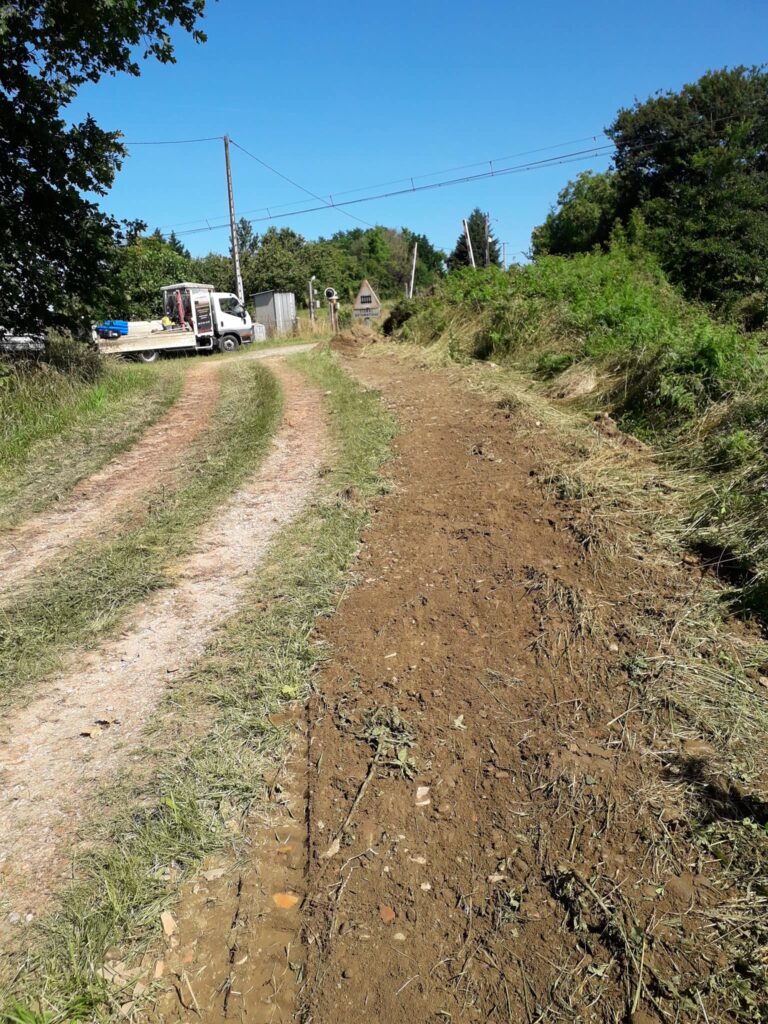 TERRASSEMENT ESCUDERO met à votre disposition notre savoir-faire pour réaliser vos travaux de terrassement et d’assainissement