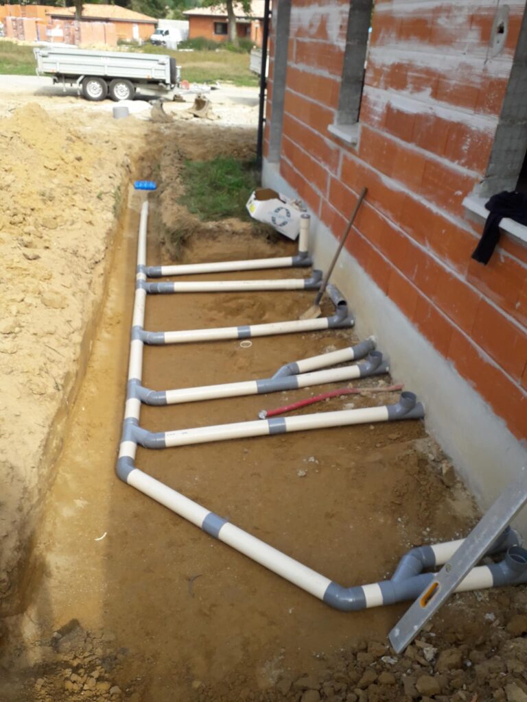 TERRASSEMENT ESCUDERO met à votre disposition notre savoir-faire pour réaliser vos travaux de terrassement et d’assainissement