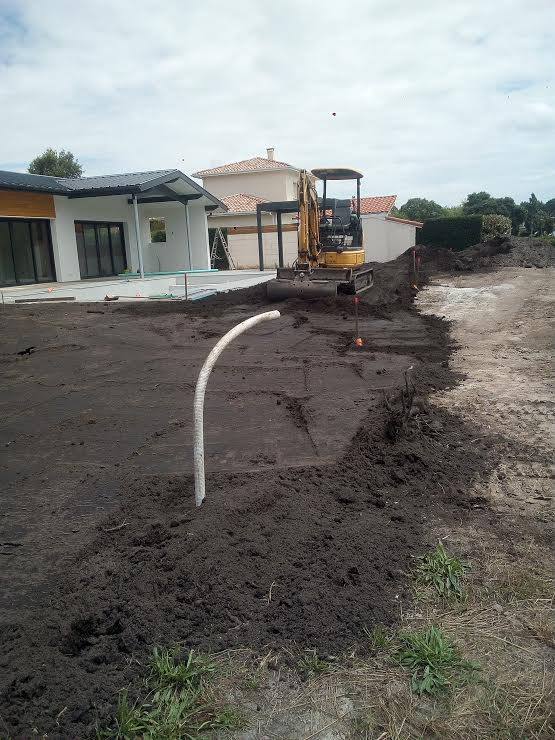 TERRASSEMENT ESCUDERO met à votre disposition notre savoir-faire pour réaliser vos travaux de terrassement et d’assainissement