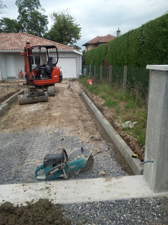 TERRASSEMENT ESCUDERO met à votre disposition notre savoir-faire pour réaliser vos travaux de terrassement et d’assainissement